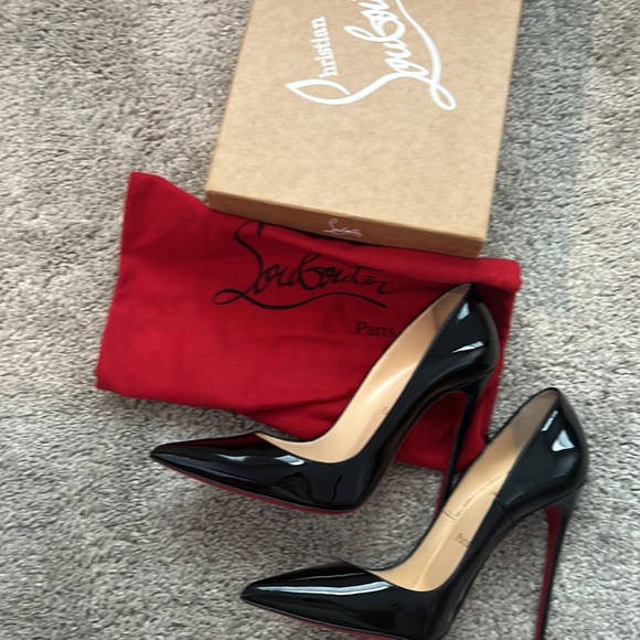 Christian Louboutin So Kate - Picture 4 of 4